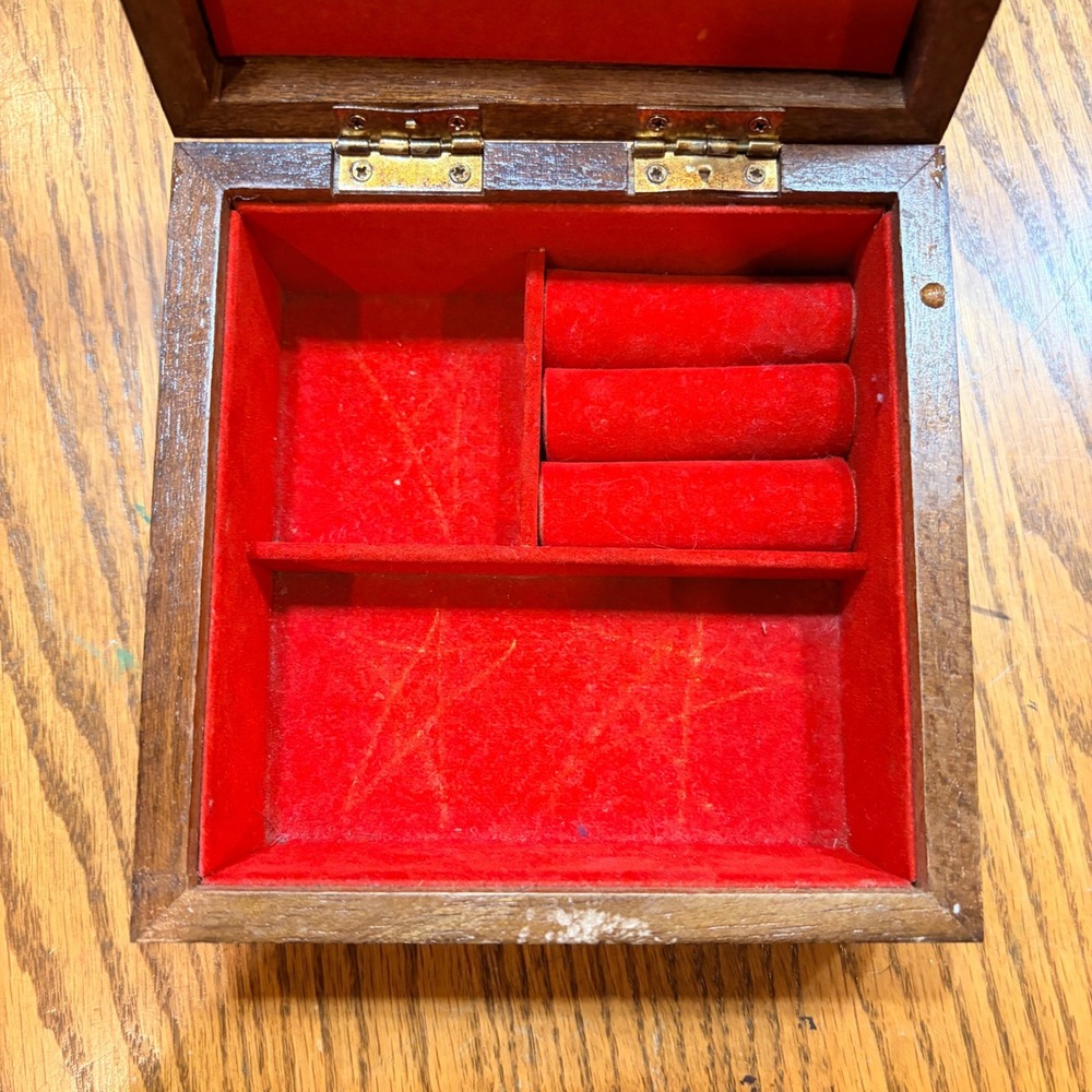Vintage Wood Trinket Box Ceramic Tile Top Girl Reading Butterflies Cottagecore - Picture 10 of 16